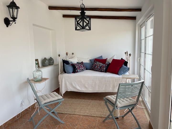 Großzügige Stadtvilla Mit Gartenküche Und Pool - Sagres
