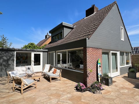 Bungalow near lake, dunes and sea