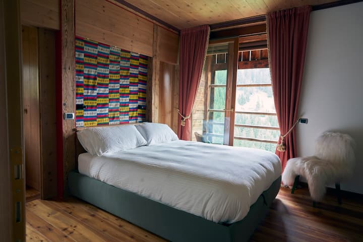 Mount Pelmo bedroom- amazing views from bed!