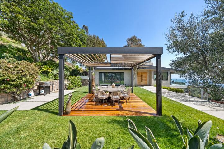 Ocean view prime location in the heart of Malibu gallery image 4