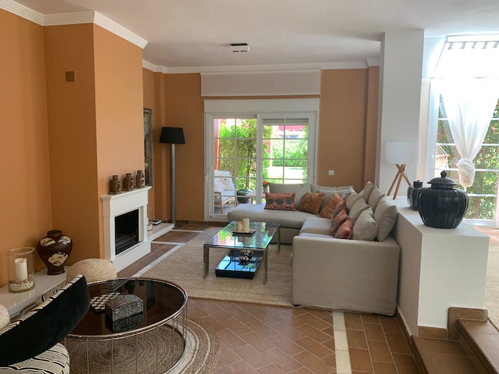 Vivienda Adosada Elegante Y Luminosa - San Roque
