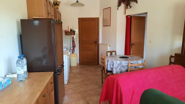 Charmant Logement  Indépendant Avec Parking Clos - Crest