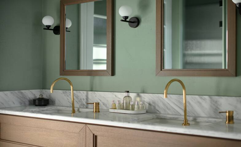 ATHINAIDOS UNIQUE RESIDENCE by K&K gallery image 5