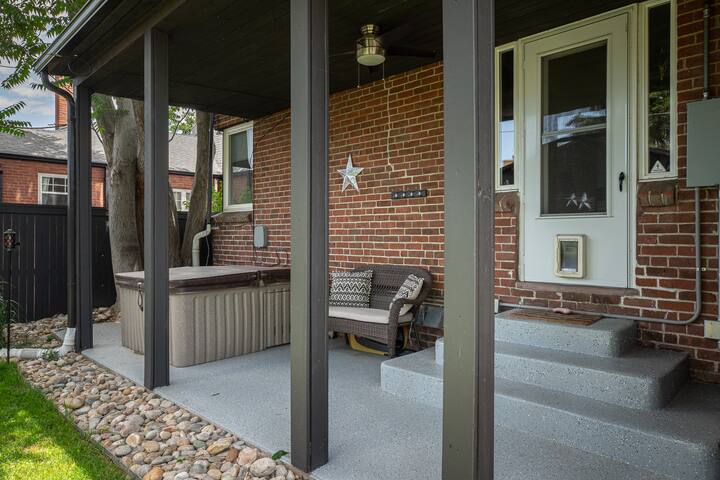 Central & Modern with Hot Tub & Big Backyard/Patio gallery image 2