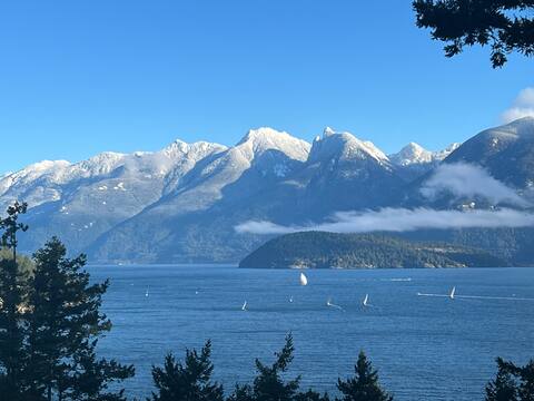 Eagles Nest Oceanview Getaway