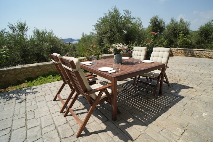 Luxurious Place In Pylos