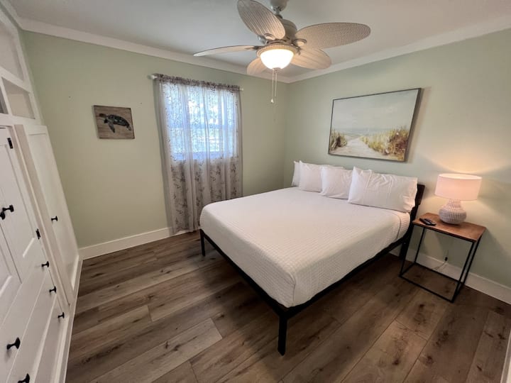 სასტუმრო საძინებელი