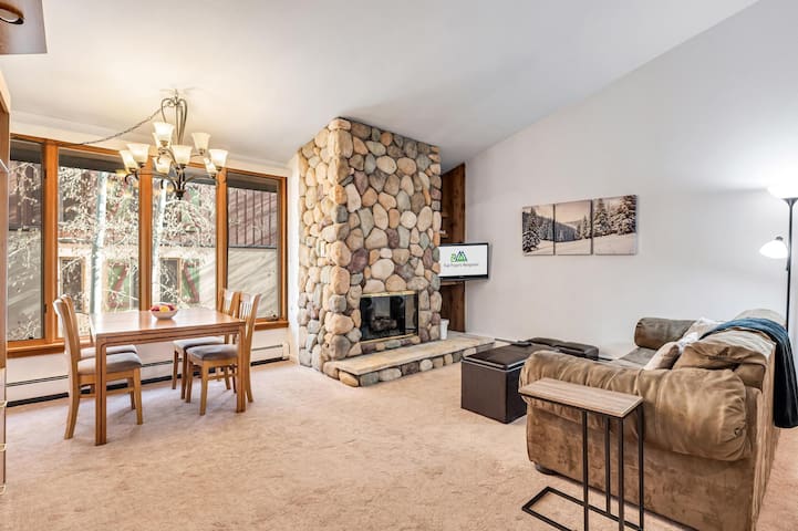 Downtown Vail Village Perfect Location