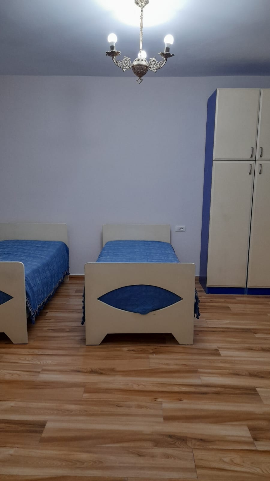 Listing 651493863256739136