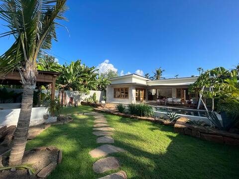 Chic 2 BR Villa with Pool & Garden 200m to beach
