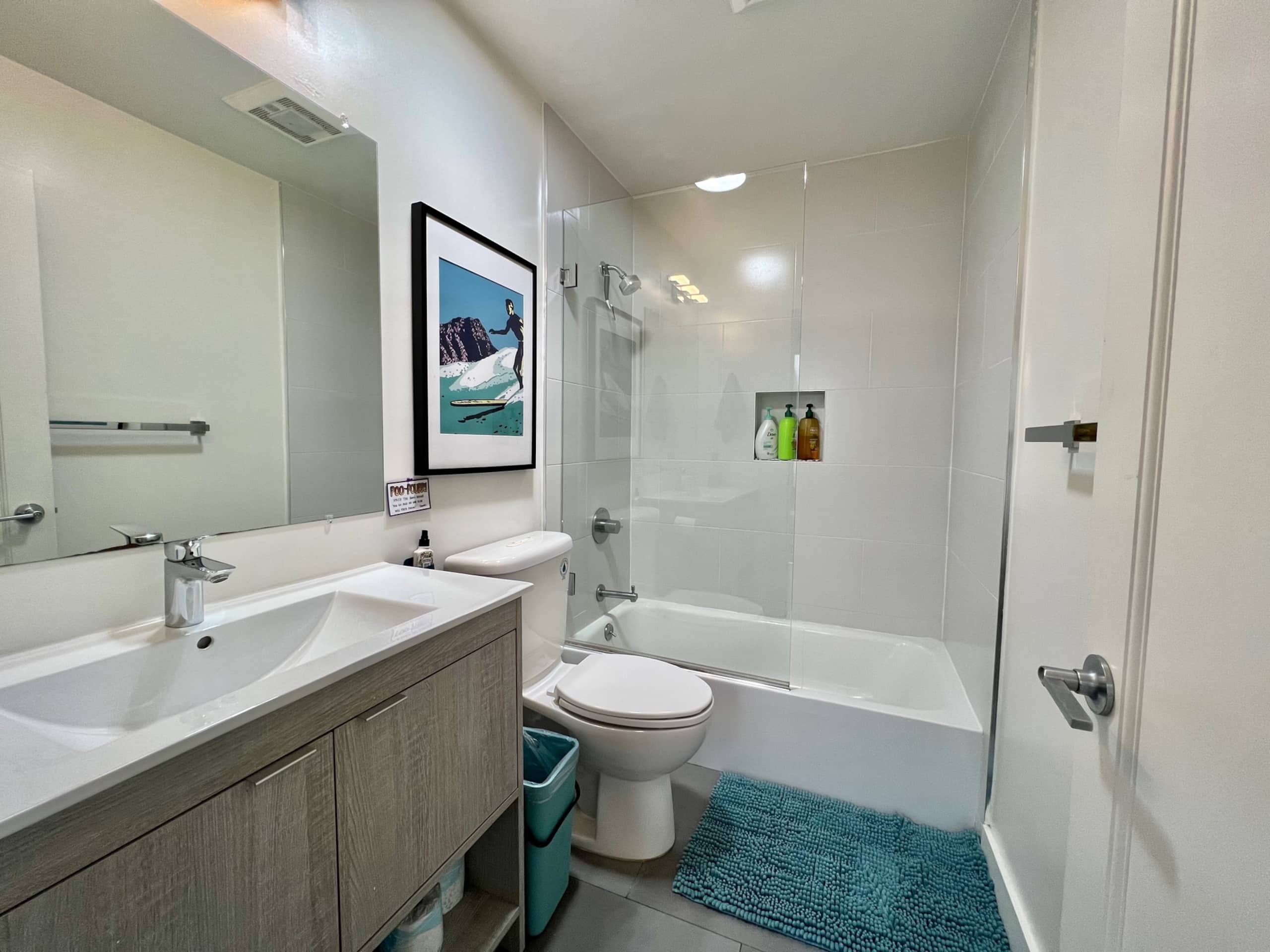 Home in San Francisco · ★4.94 · 3 bedrooms · 5 beds · 2 baths - Image 19