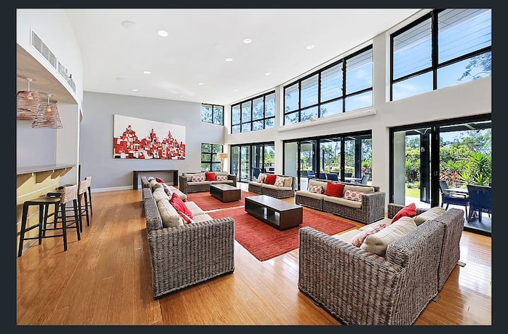 Prestige Genesis Estate Home Near All Theme Parks - Paradise Country, Oxenford