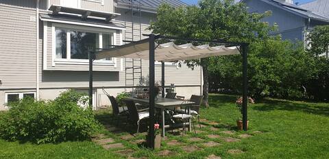 Lovely house near the center, with its own garden