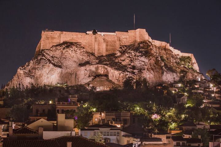 Acropolis View-Living Stone Amethyst gallery image 3