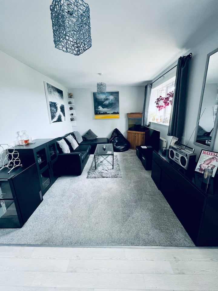 Lovely One Bedroom 1st Floor Maisonette - Henley-on-Thames