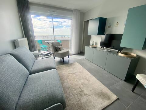 Popular Airbnb listing: Luxury apartment with SEA VIEW 🏖 in Berck