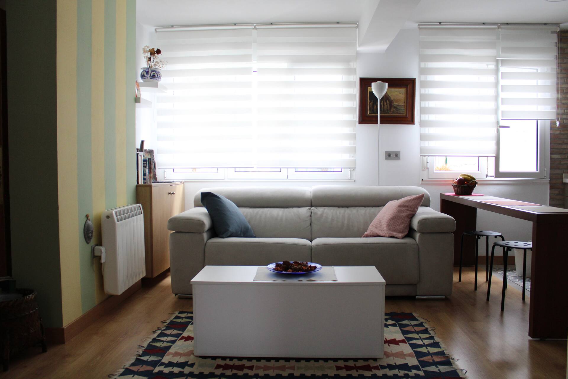 Renovated and sunny apartment in Gijón with garage