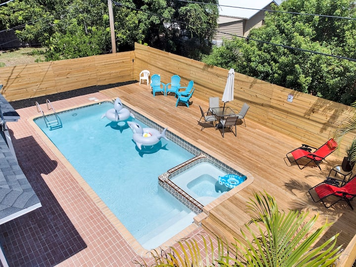 Delray Beach Shark Tank (Hot Tub and Heated Pool) Houses for Rent in