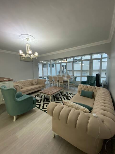 5 minutes walk to SEA, Fully Renewed and Furnished