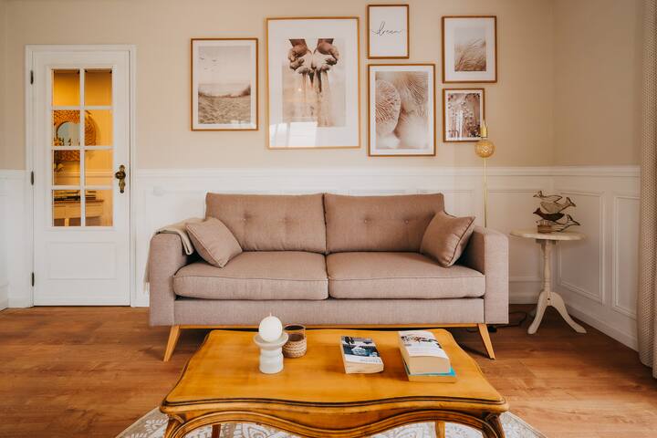 Entire home with 2 bedrooms in Aveiro - superbe appartement à 50m de la plage Costa Nova