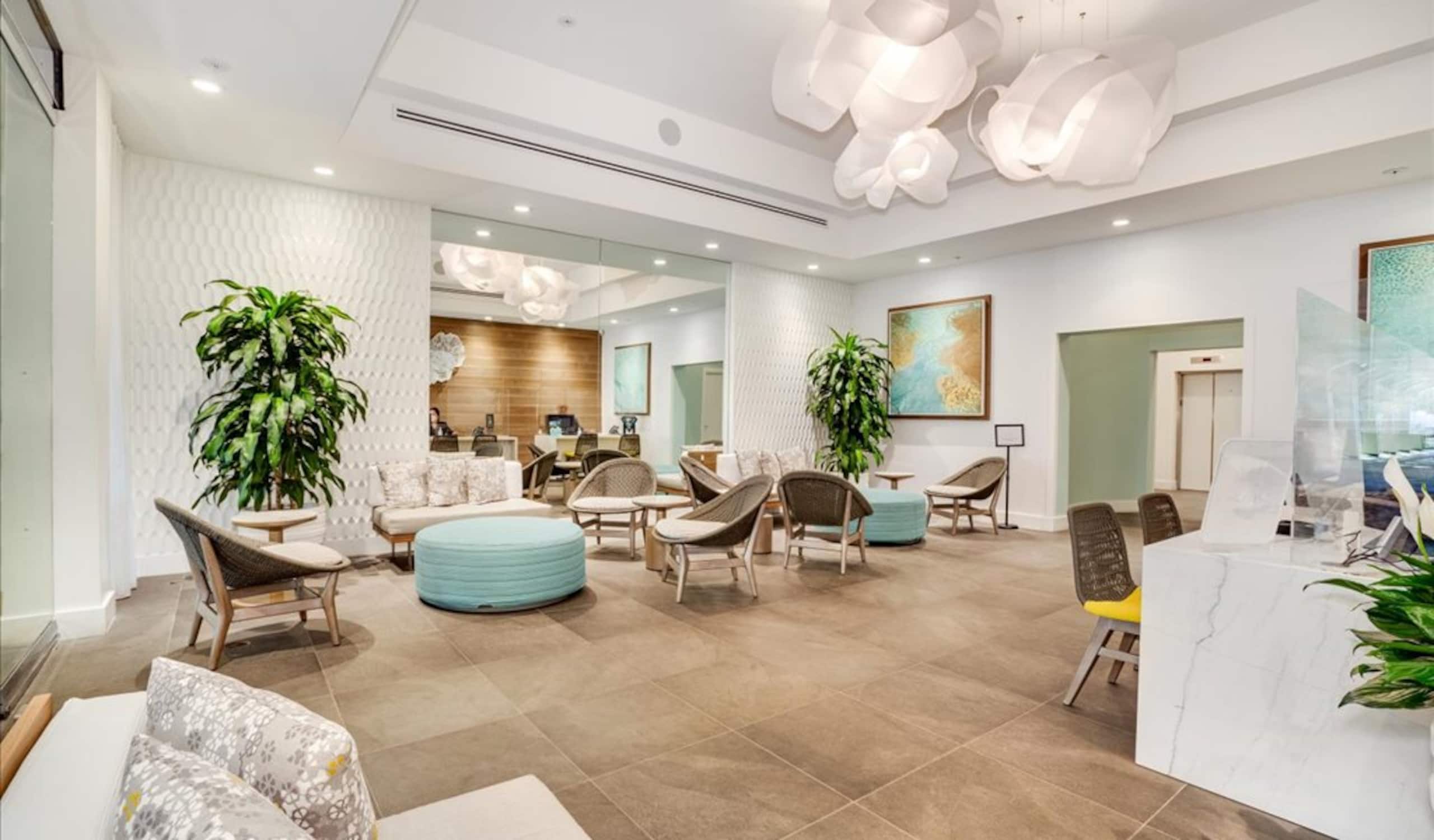 Condo in Honolulu · ★4.87 · 2 bedrooms · 3 beds · 2 private baths - Image 6
