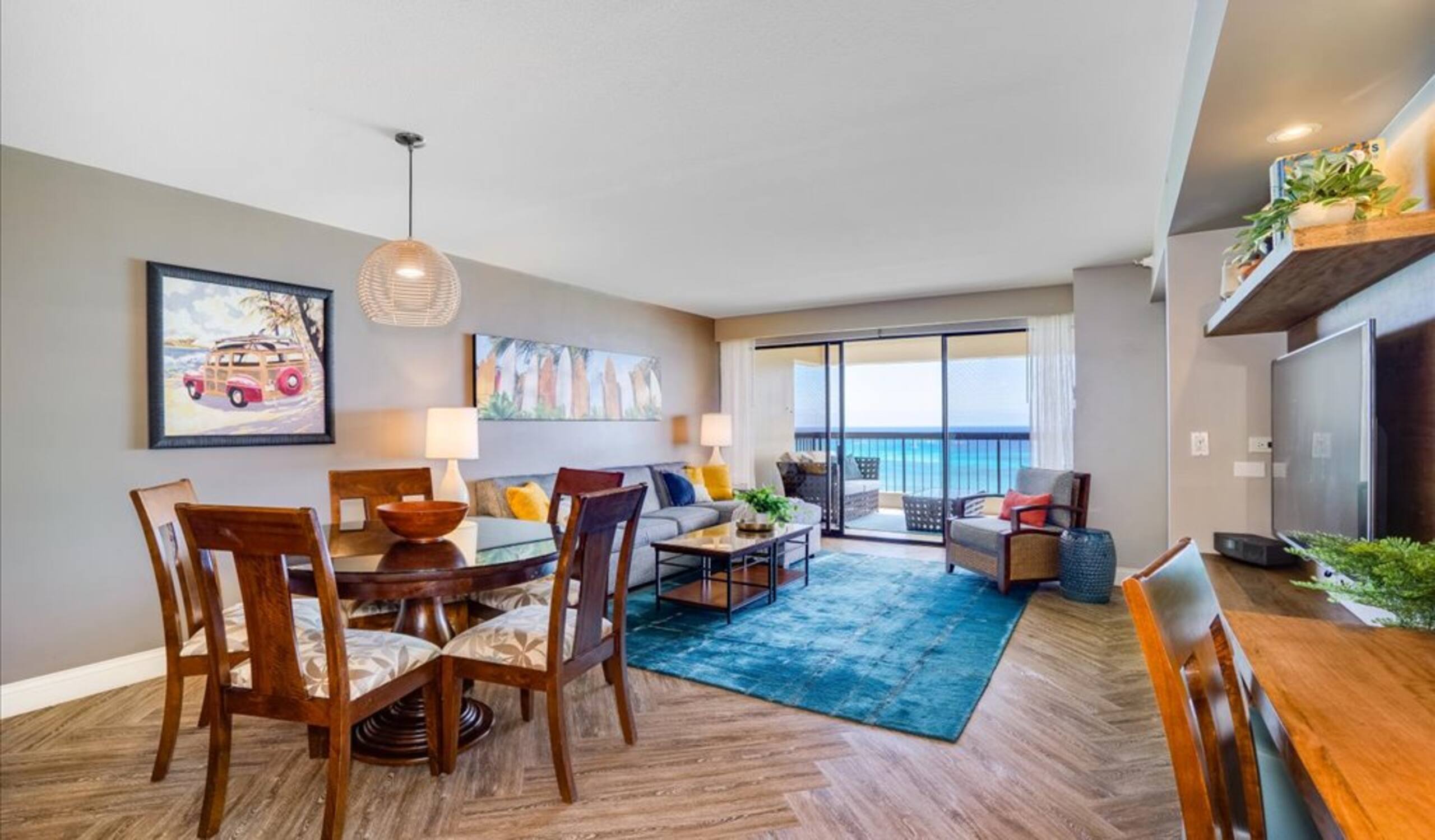 Condo in Honolulu · ★4.87 · 2 bedrooms · 3 beds · 2 private baths - Image 14