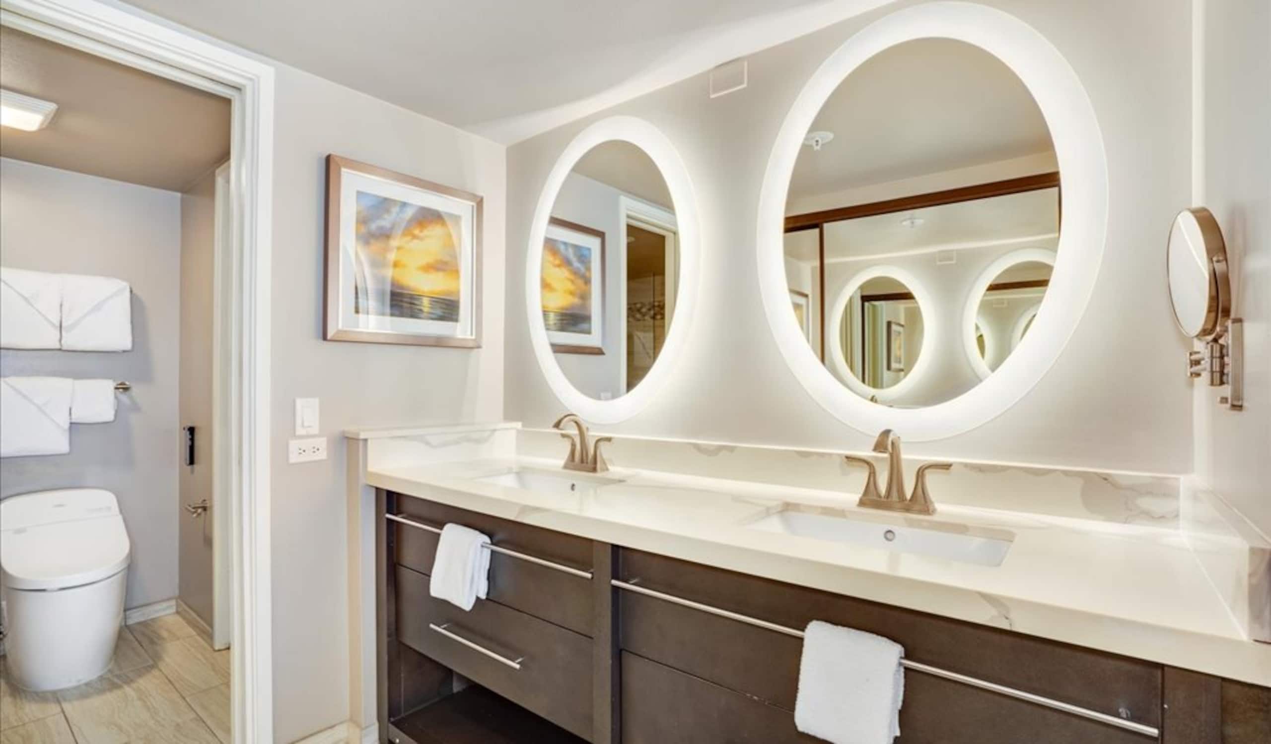 Condo in Honolulu · ★4.87 · 2 bedrooms · 3 beds · 2 private baths - Image 23