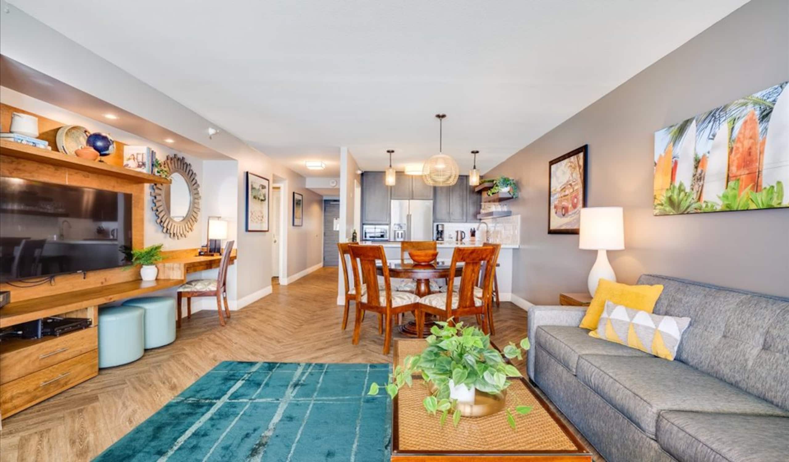 Condo in Honolulu · ★4.87 · 2 bedrooms · 3 beds · 2 private baths - Image 4