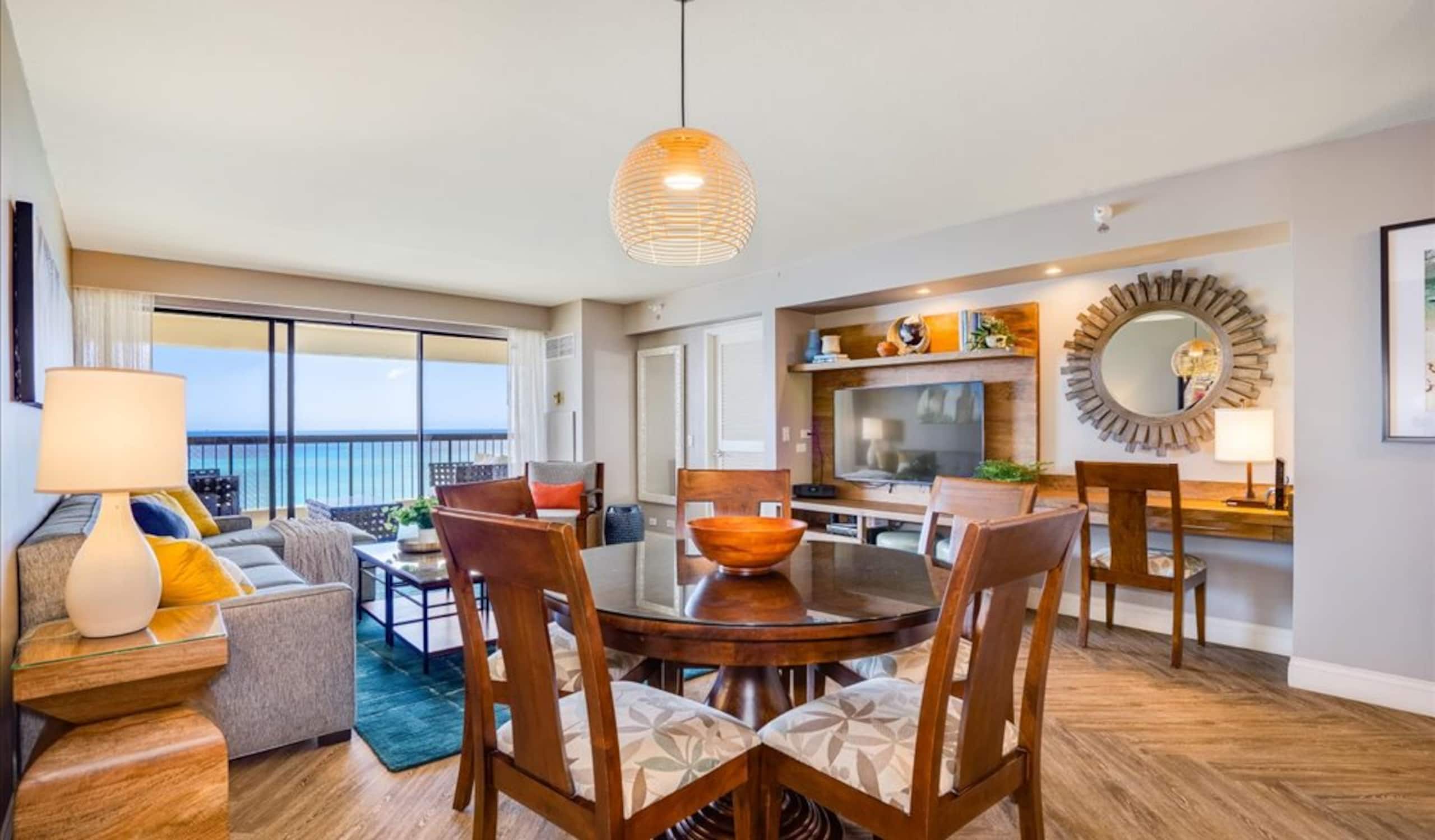 Condo in Honolulu · ★4.87 · 2 bedrooms · 3 beds · 2 private baths - Image 13