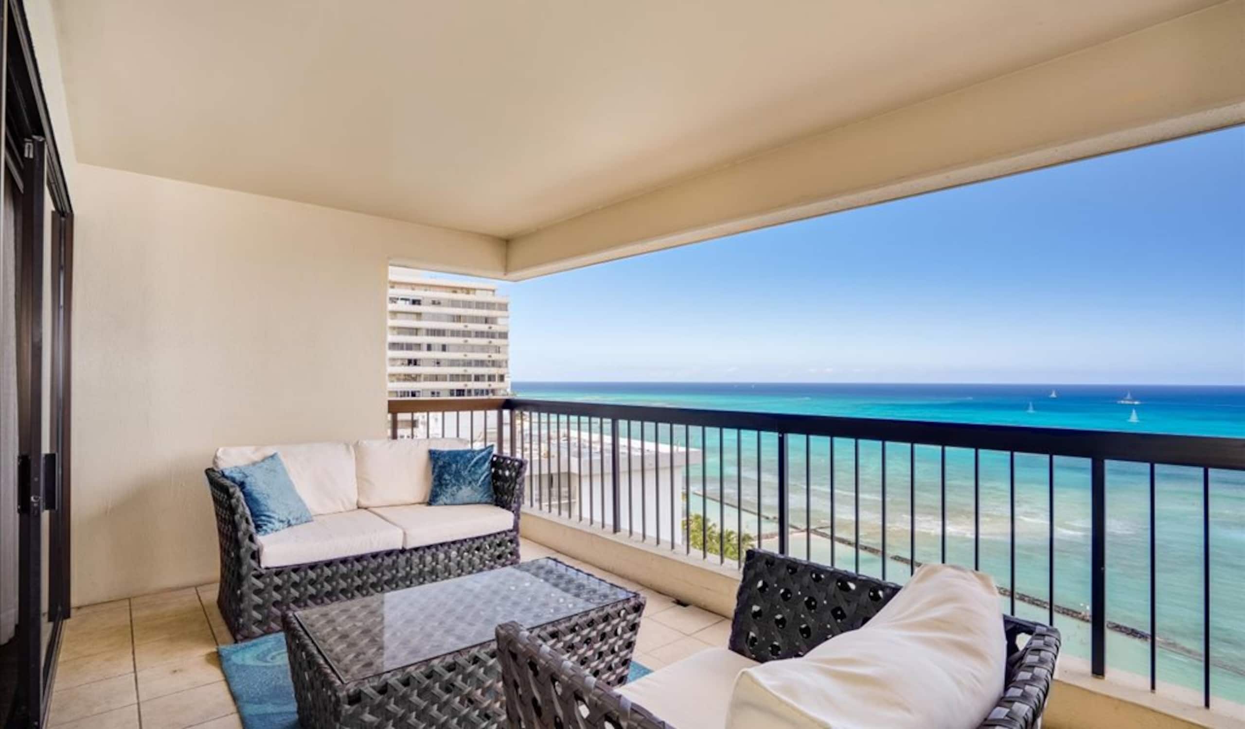 Condo in Honolulu · ★4.87 · 2 bedrooms · 3 beds · 2 private baths - Image 29