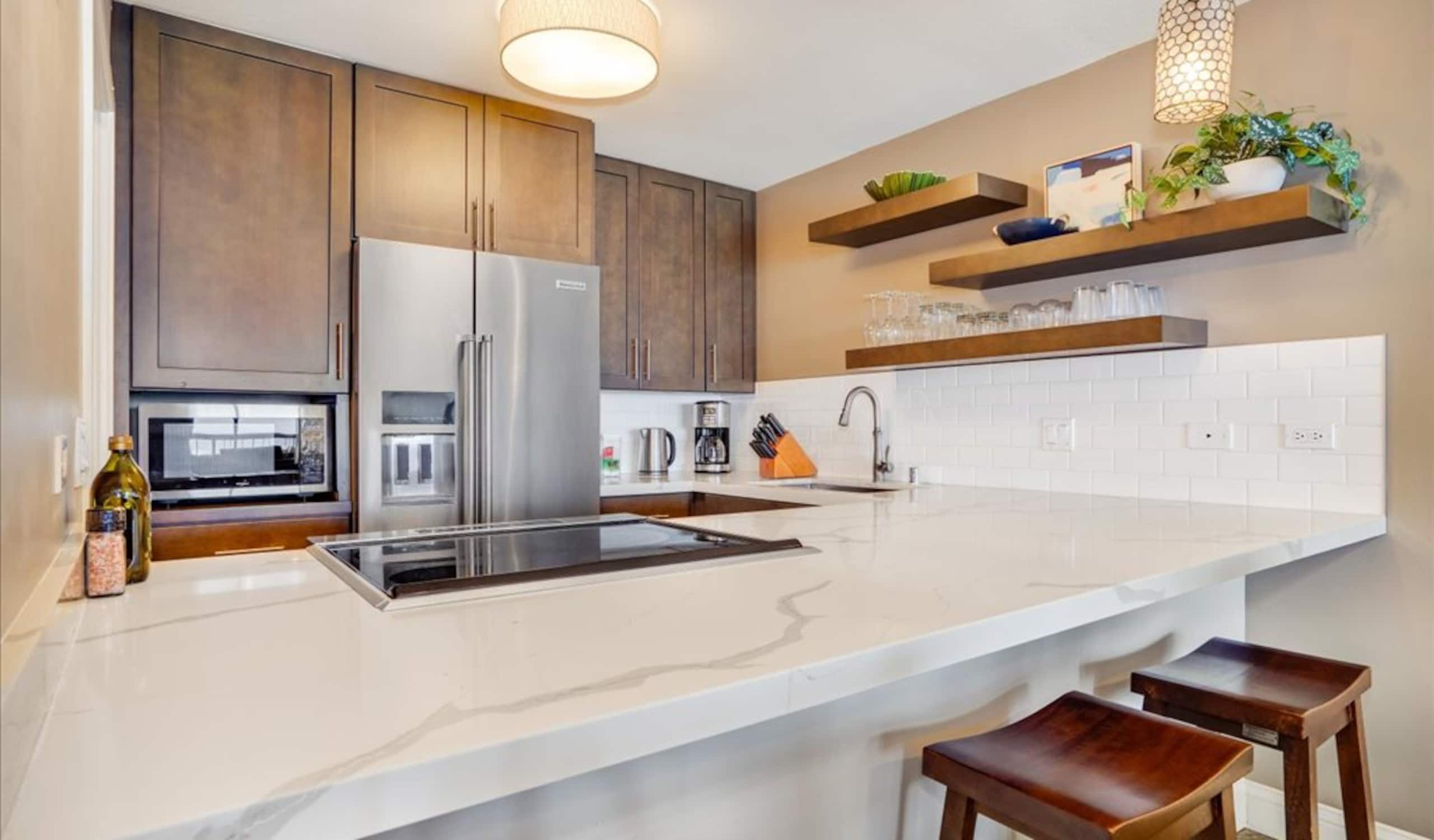 Condo in Honolulu · ★4.87 · 2 bedrooms · 3 beds · 2 private baths - Image 9
