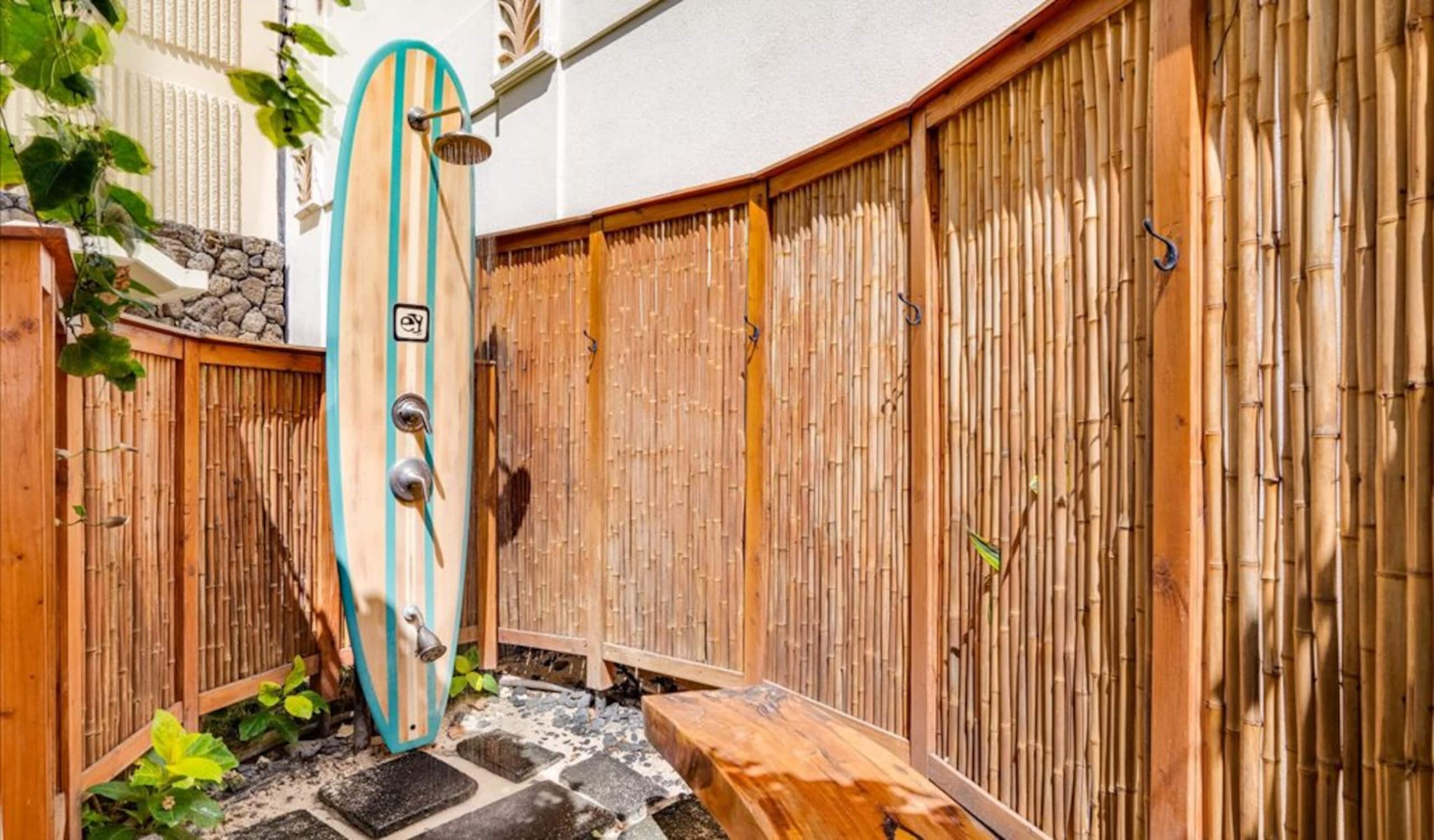 Condo in Honolulu · ★4.87 · 2 bedrooms · 3 beds · 2 private baths - Image 32