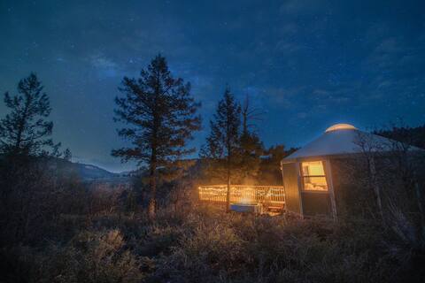 #1 Clifftop View Yurt HOT TUB Between Zion/Bryce