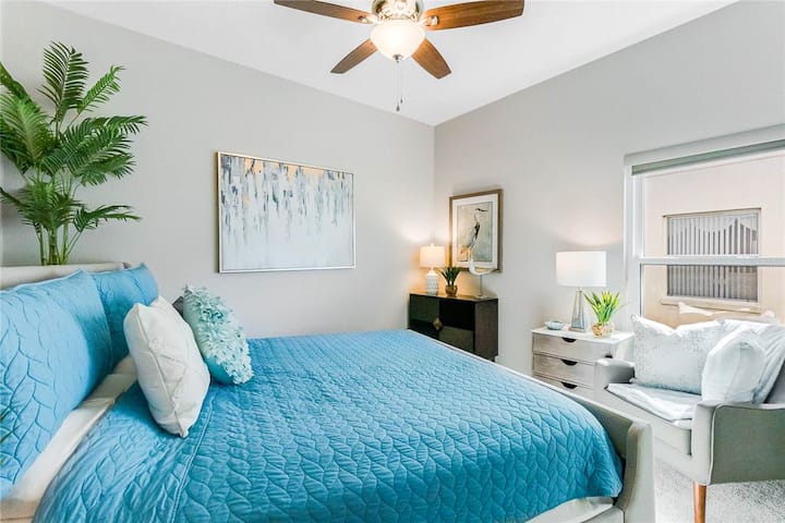 Bedroom on main floor with king bed