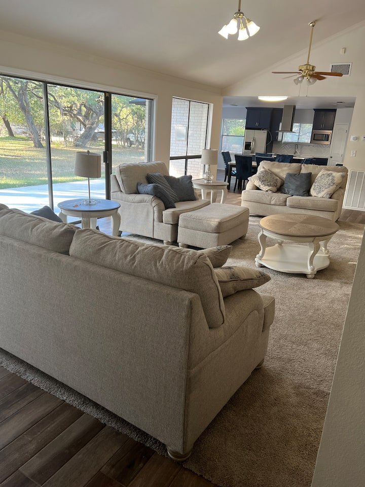 Top 11 Airbnb Vacation Rentals In and Near Bulverde, Texas Updated 2024 Trip101