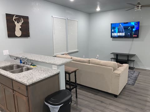 Tv in every room In Heart Of Marshall