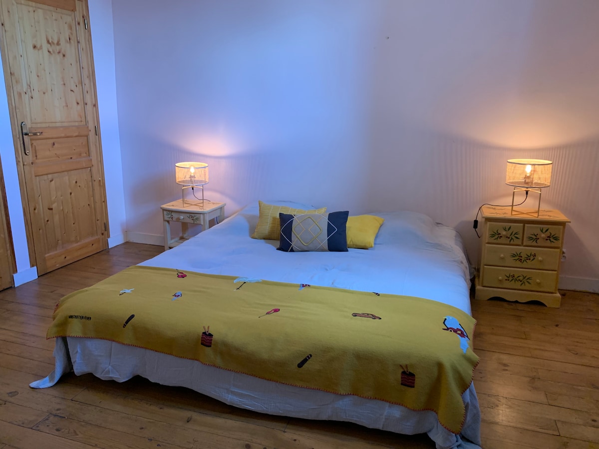 أرضية غرفة النوم