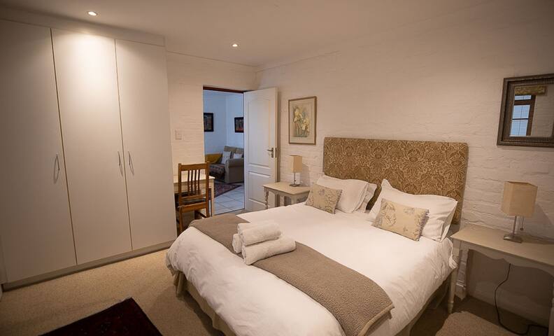 Chardonnay (2-Bedroom Cottage) gallery image 2