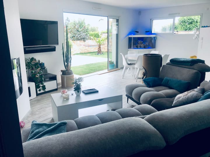 Maison Avec Piscine à Proximité De Nantes & Plages - France