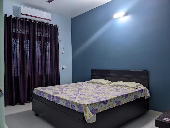 Lovely 2 bedroom rental flat in Varanasi. Apartments for Rent in