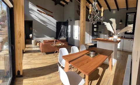Amazing 3 bedroom house, two bathrooms