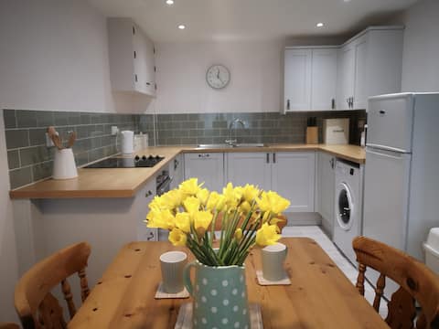Top performing Airbnb: Ash @ Friesian Valley Cottages in St. Agnes