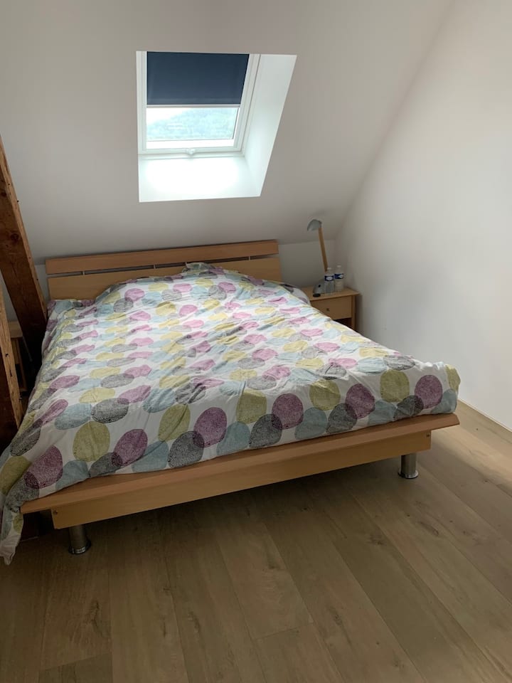 غرفة النوم 3/ 140 × 190 - غرفة النوم العلوية