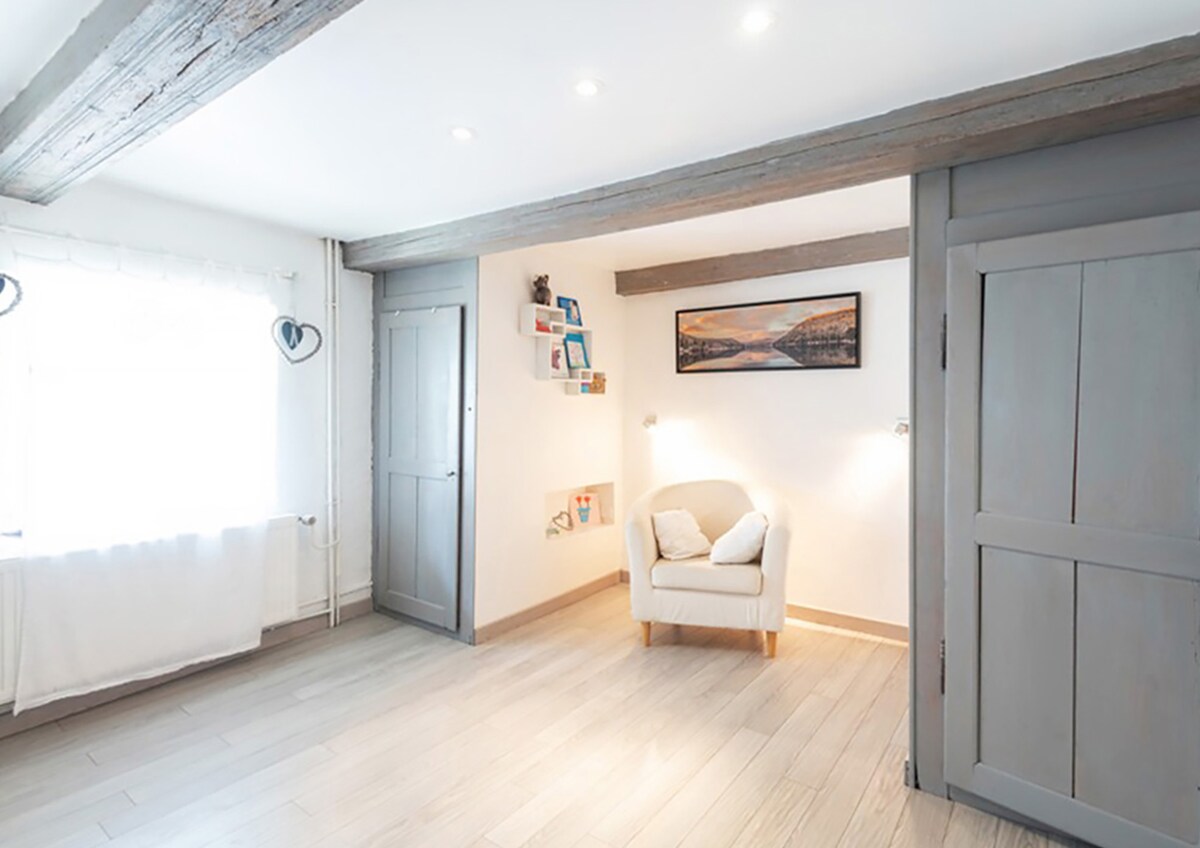 Airbnb con migliori performance: Vosges house for 10 people, 15 minutes from the lake and the slopes a Granges Aumontzey