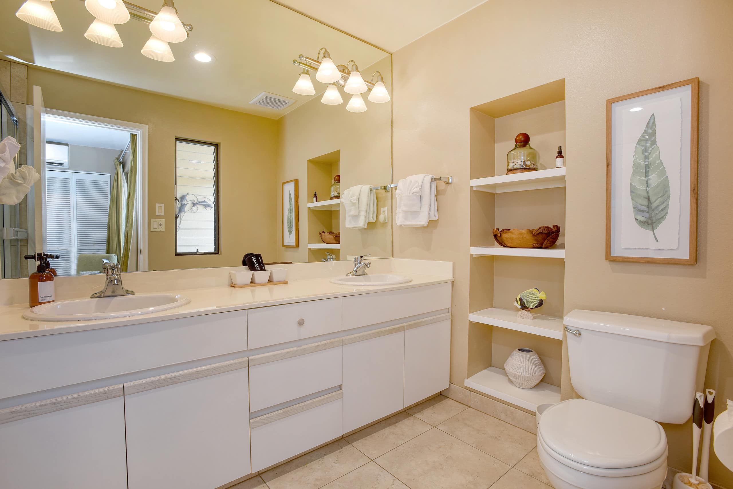 Condo in Kihei · ★4.96 · 2 bedrooms · 3 beds · 2 baths - Image 25