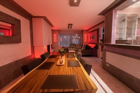 ★Designer Waterfront Oasis ~ Spa & Sauna ~ Terrace