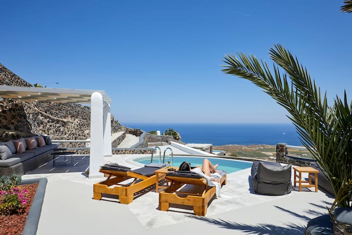 102. Palmera | Premium 2-Bedroom Villa with Pool