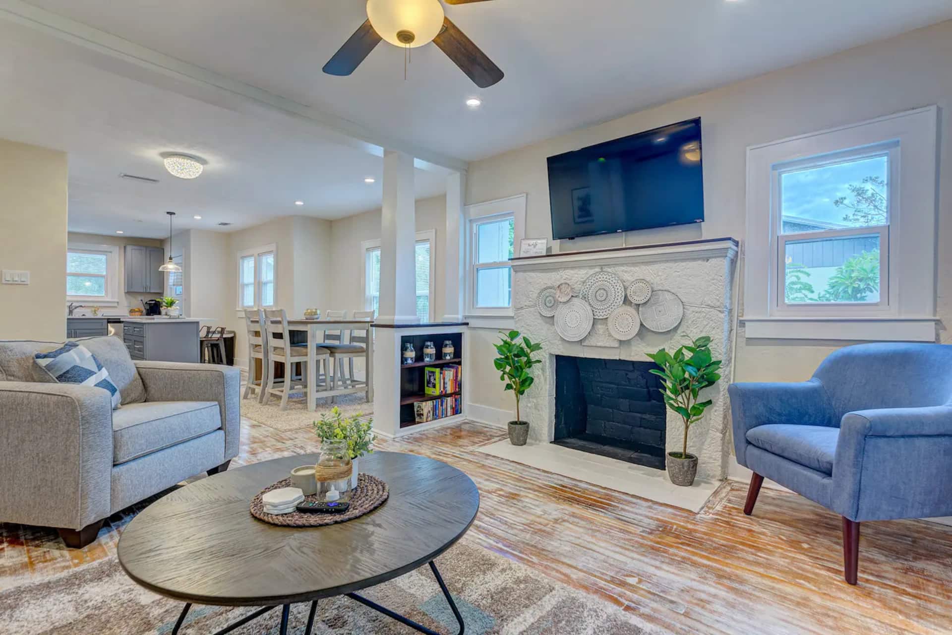 Luxury Bungalow Close to Beaches
