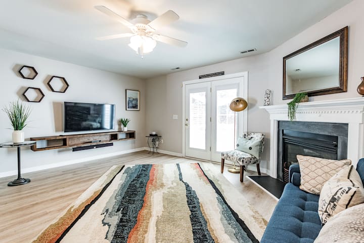 2br/2.5ba Home In Walnut Creek Near Dtown Raleigh! - ローリー, NC