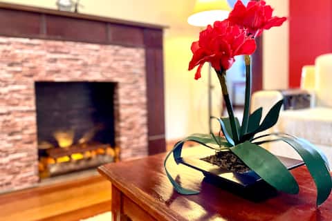 Large colonial house with four bedrooms and a garage